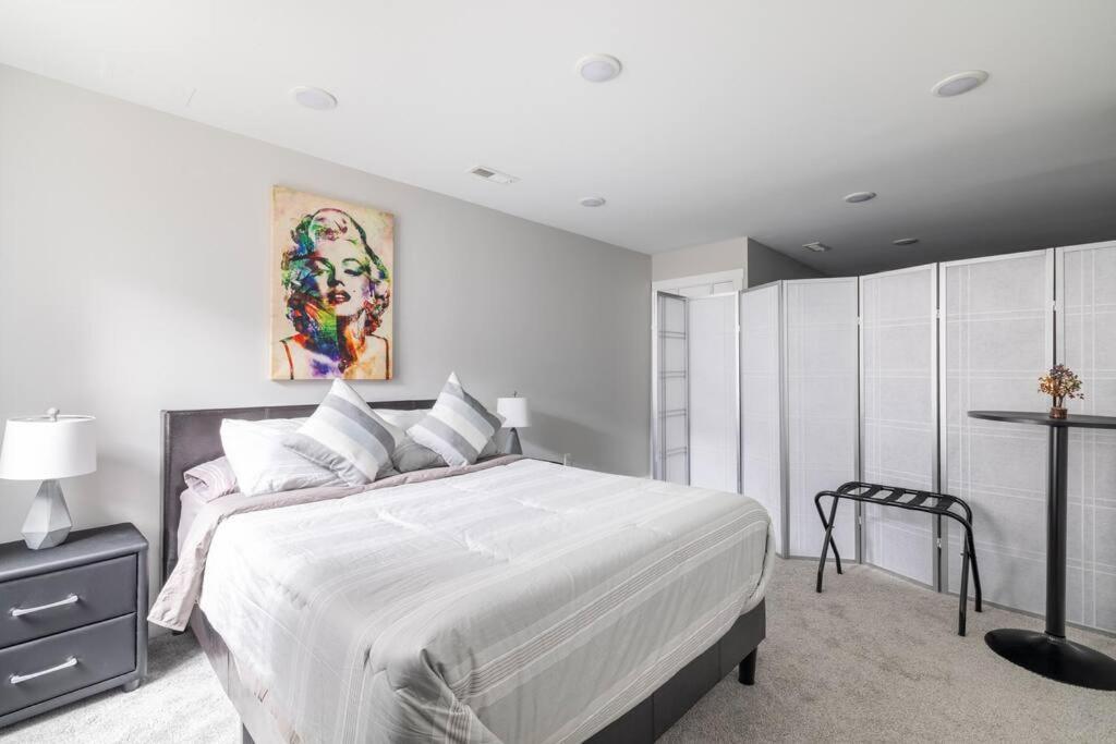 4 Bedroom 3 Bath Sleeps 10 Pet Friendly Private Backyard, 2 Car Garage, City Views, Close To All Stadiums And Casino Pittsburgh Eksteriør billede