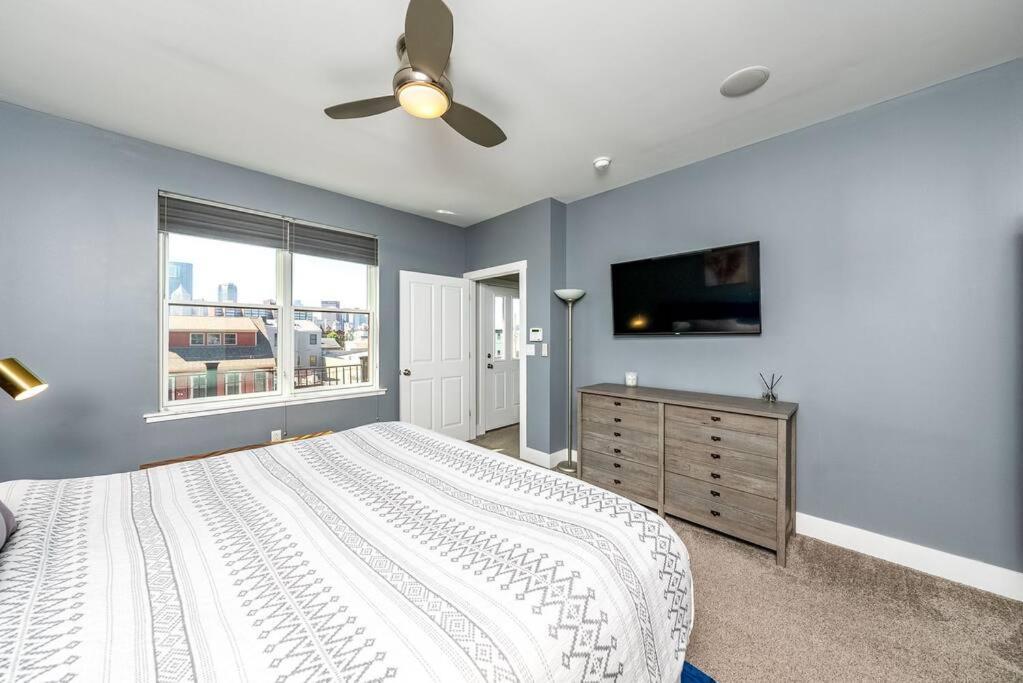 4 Bedroom 3 Bath Sleeps 10 Pet Friendly Private Backyard, 2 Car Garage, City Views, Close To All Stadiums And Casino Pittsburgh Eksteriør billede